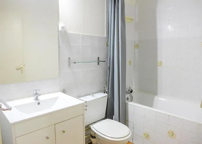 Les Pins Ensoleilles-6 By Interhome Apartment